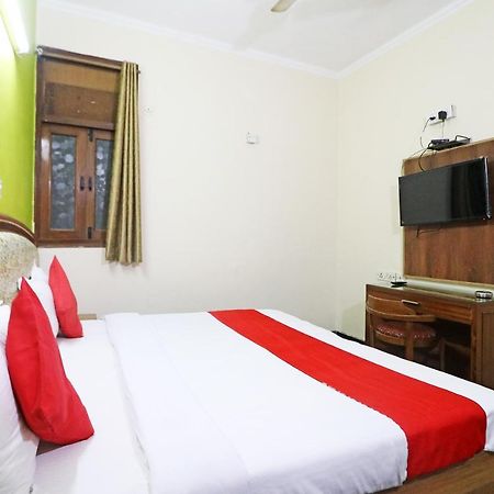 Hotel Westend Holiday Home 5 Mint From Nizamuddin Railway Station Új-Delhi Kültér fotó