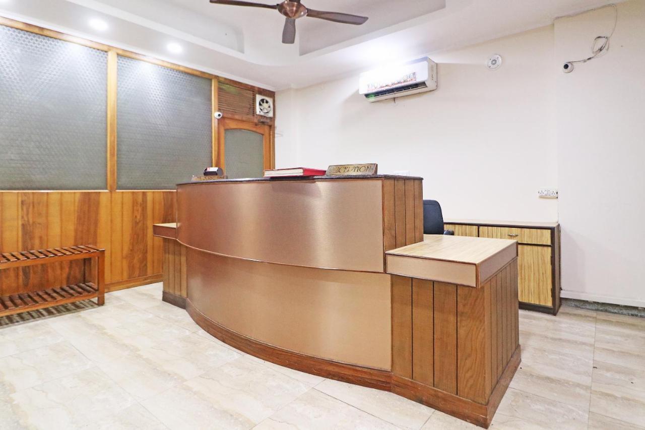 Hotel Westend Holiday Home 5 Mint From Nizamuddin Railway Station Új-Delhi Kültér fotó