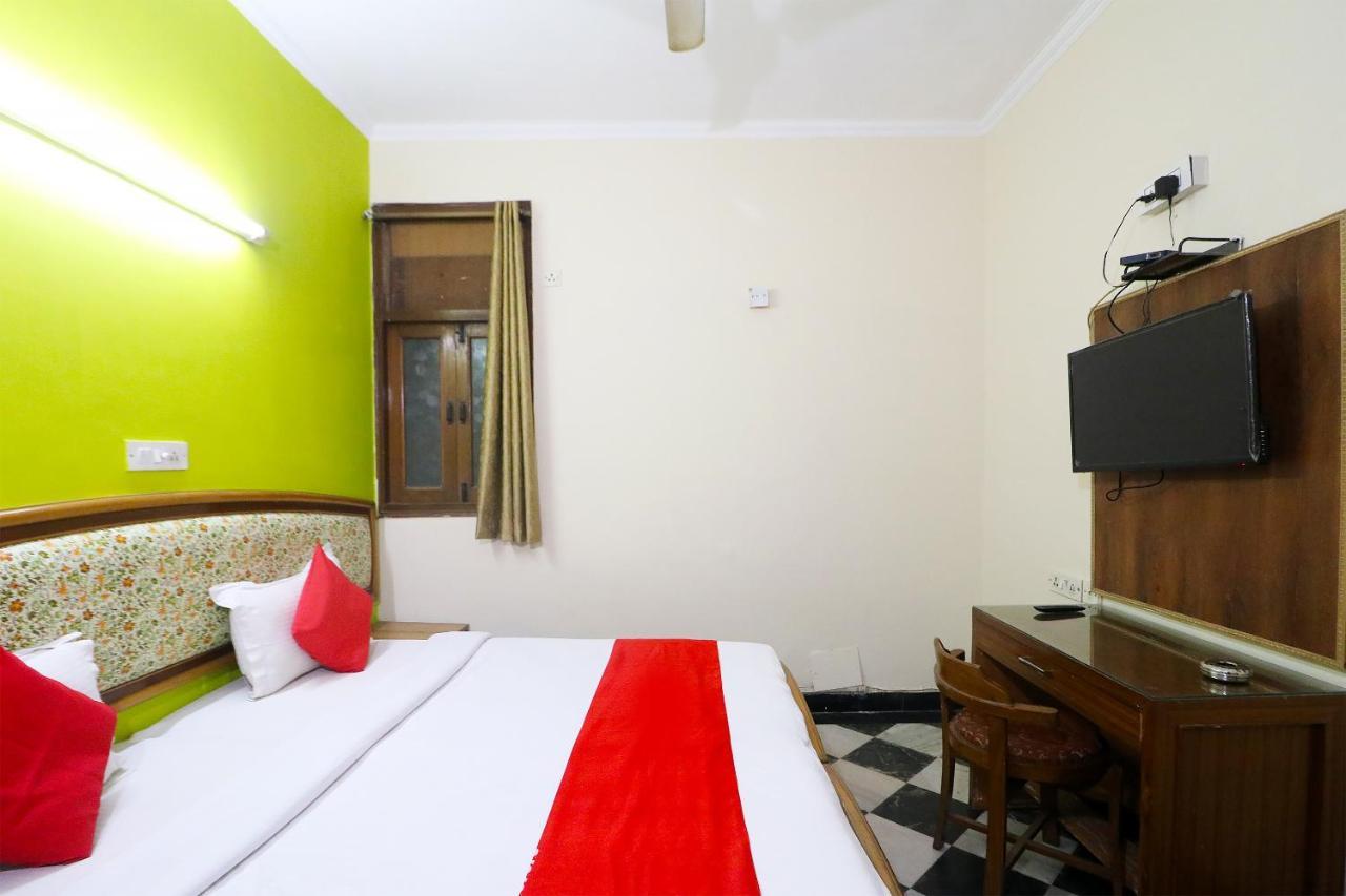 Hotel Westend Holiday Home 5 Mint From Nizamuddin Railway Station Új-Delhi Kültér fotó