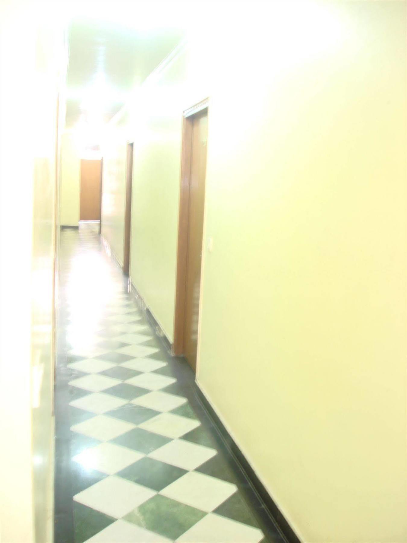 Hotel Westend Holiday Home 5 Mint From Nizamuddin Railway Station Új-Delhi Kültér fotó
